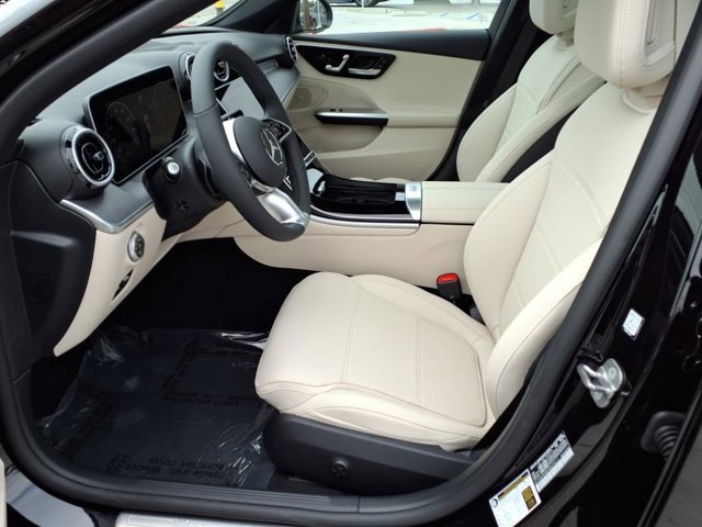 New 2025 Mercedes-Benz C 300 4MATIC Sedan image 14
