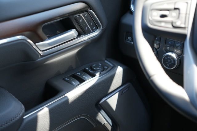 New 2025 GMC Sierra 2500 Denali w/ Denali Reserve Package image 17