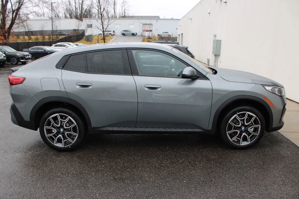 New 2026 BMW X2 xDrive28i image 30