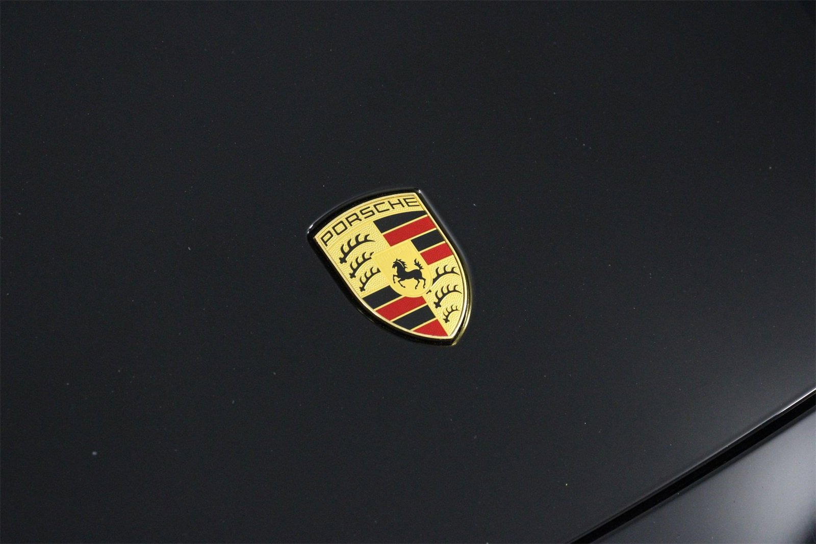 Used 2022 Porsche Taycan 4S image 27