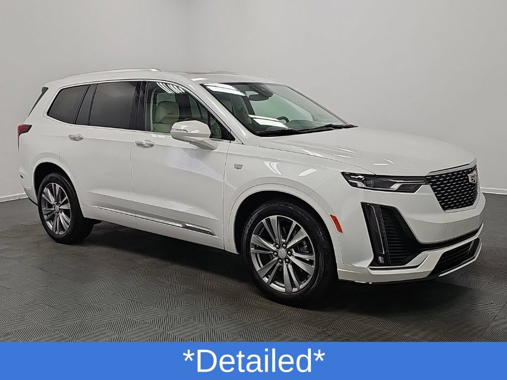 Used 2024 Cadillac XT6 Premium Luxury AWD/4WD image 2