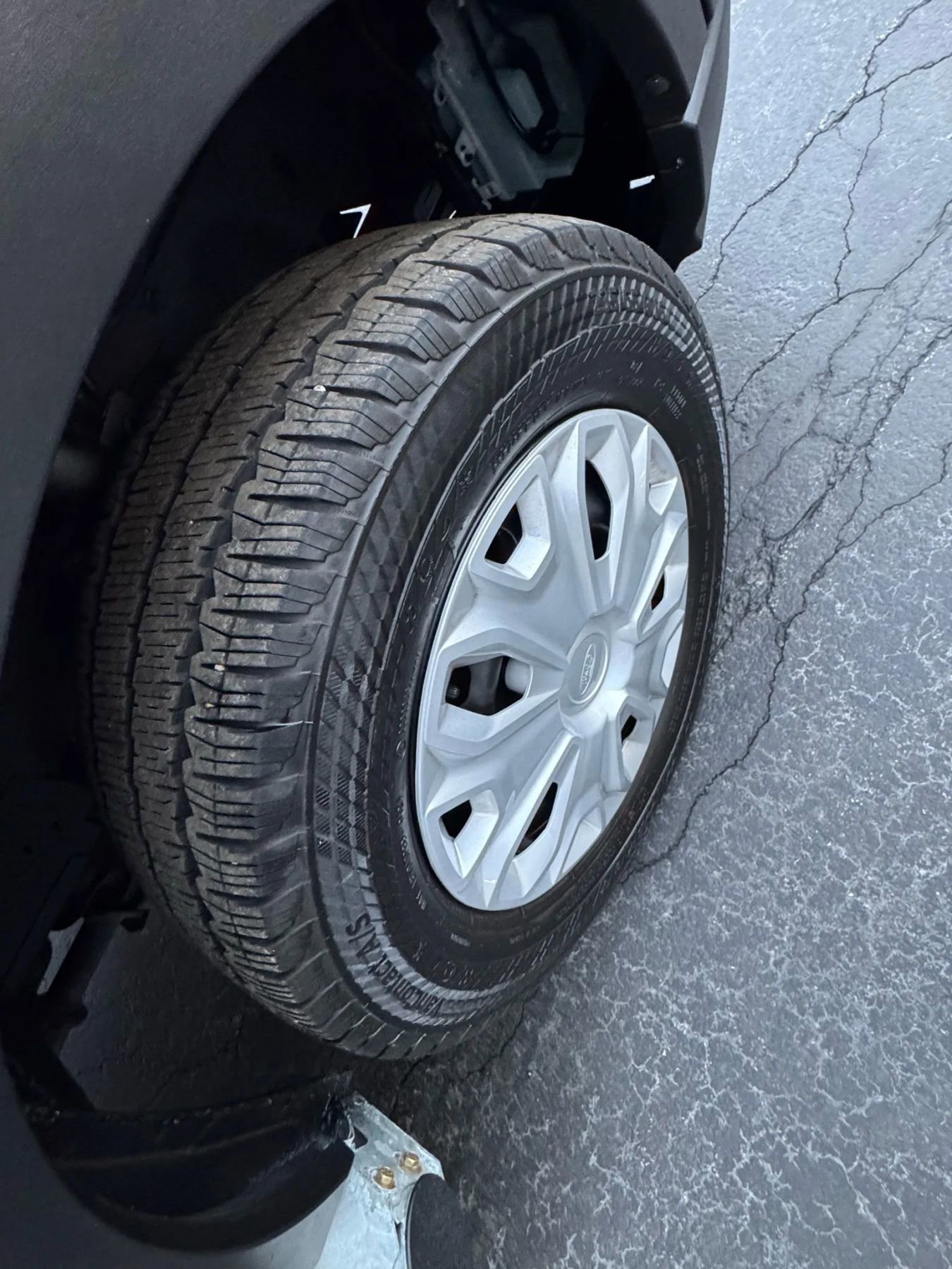 Used 2024 Ford Transit 250 Low Roof w/ Exterior Upgrade Package image 23