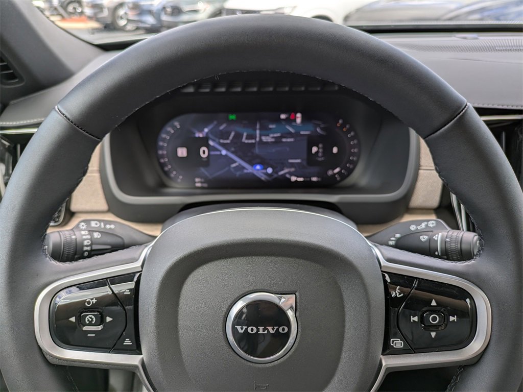 Certified 2026 Volvo XC90 B6 Plus w/ Protection Package Premier image 40