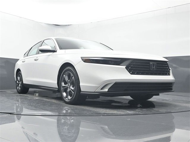 Used 2023 Honda Accord EX image 13