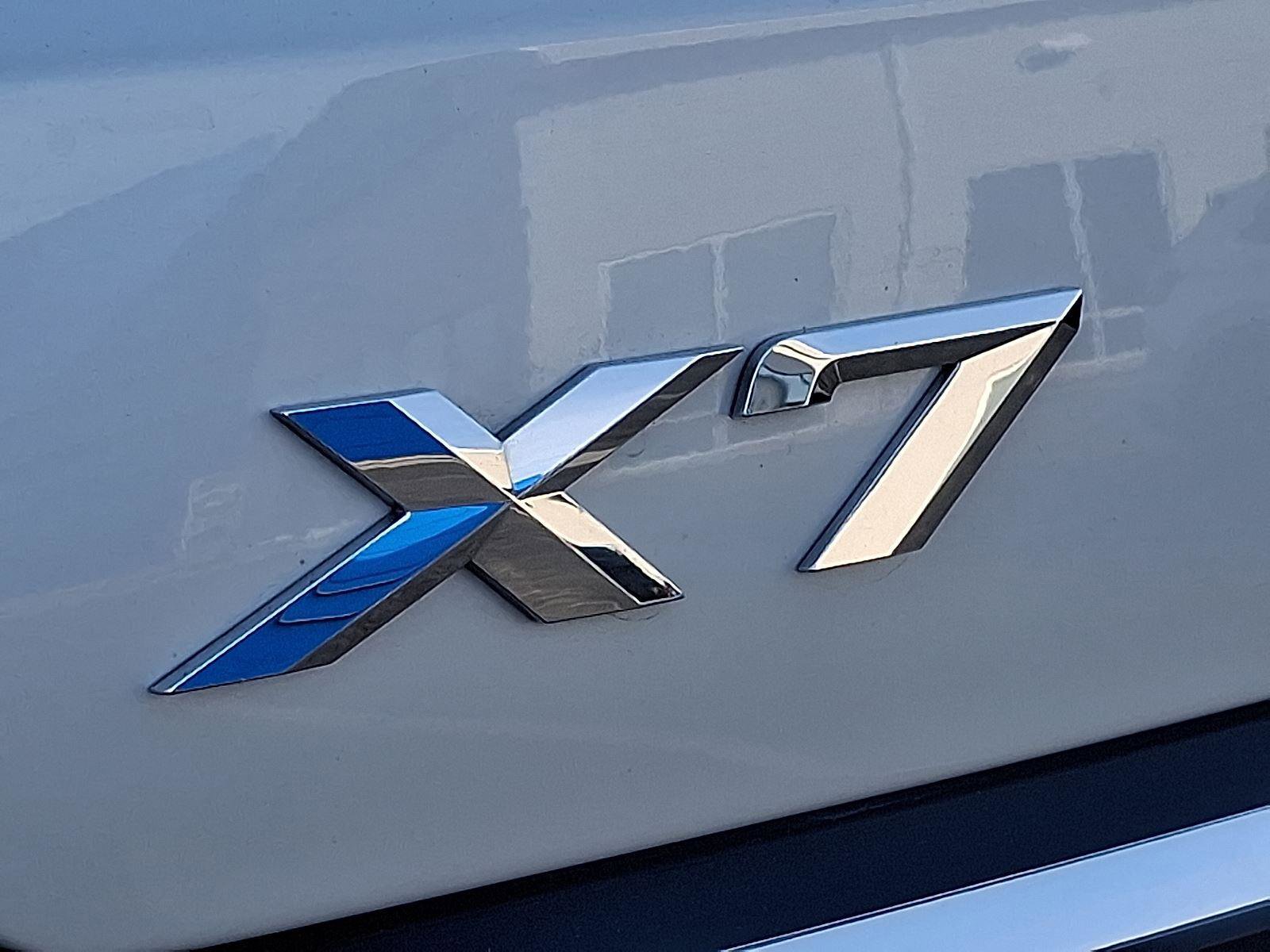 Used 2023 BMW X7 xDrive40i image 10
