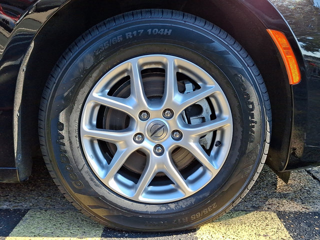 Used 2024 Chrysler Pacifica Touring-L FWD image 8