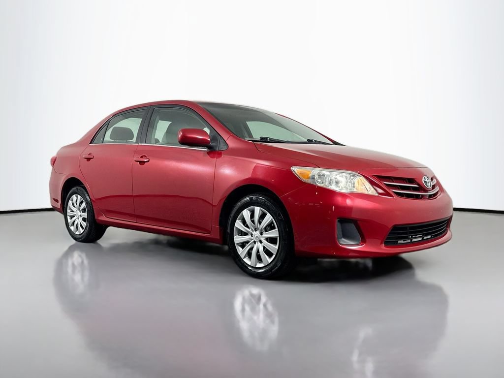 Used 2013 Toyota Corolla LE FWD image 3