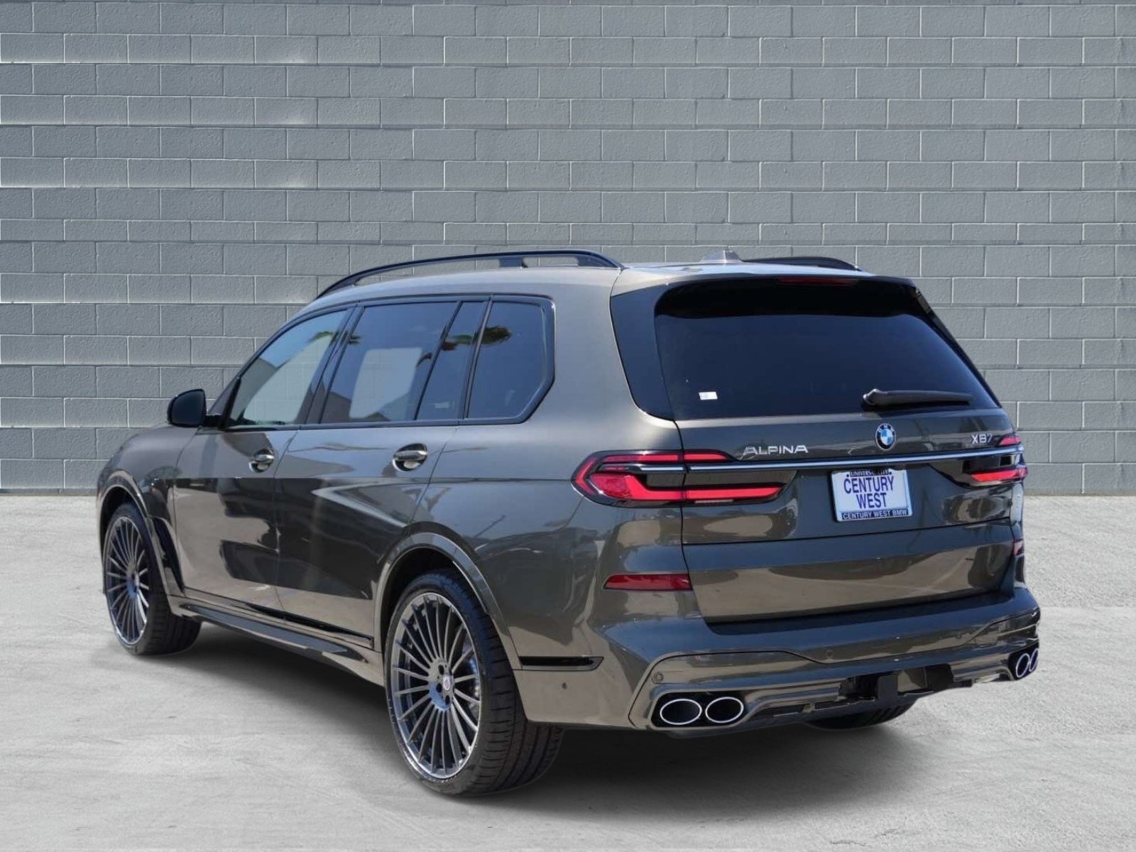 New 2026 BMW ALPINA XB7 AWD/4WD image 3