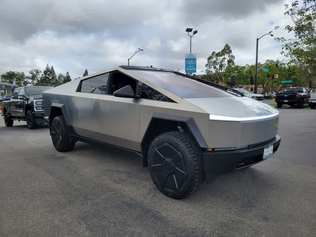 Used 2024 Tesla Cybertruck Cyberbeast AWD/4WD image 9