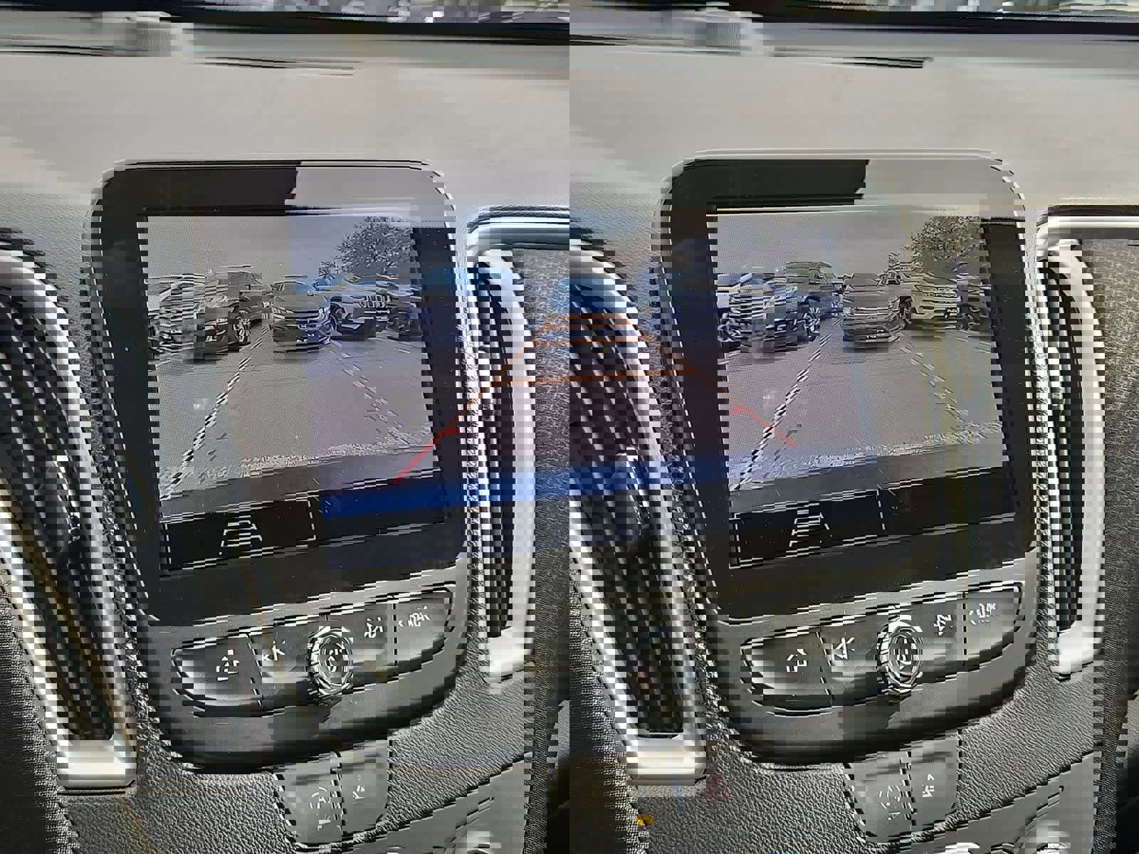 Used 2024 Chevrolet Malibu LT image 28