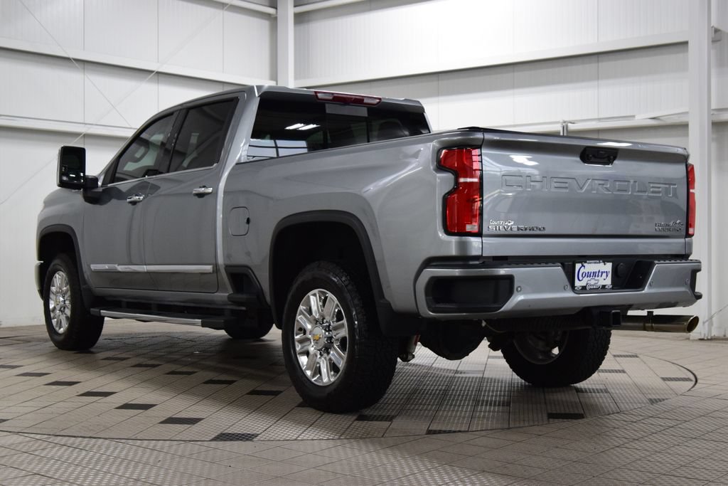 Used 2025 Chevrolet Silverado 2500 High Country w/ Z71 Off-Road Package AWD/4WD image 6