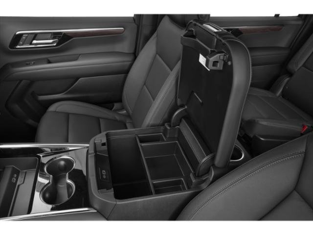 Used 2026 Chevrolet Suburban Z71 AWD/4WD image 16