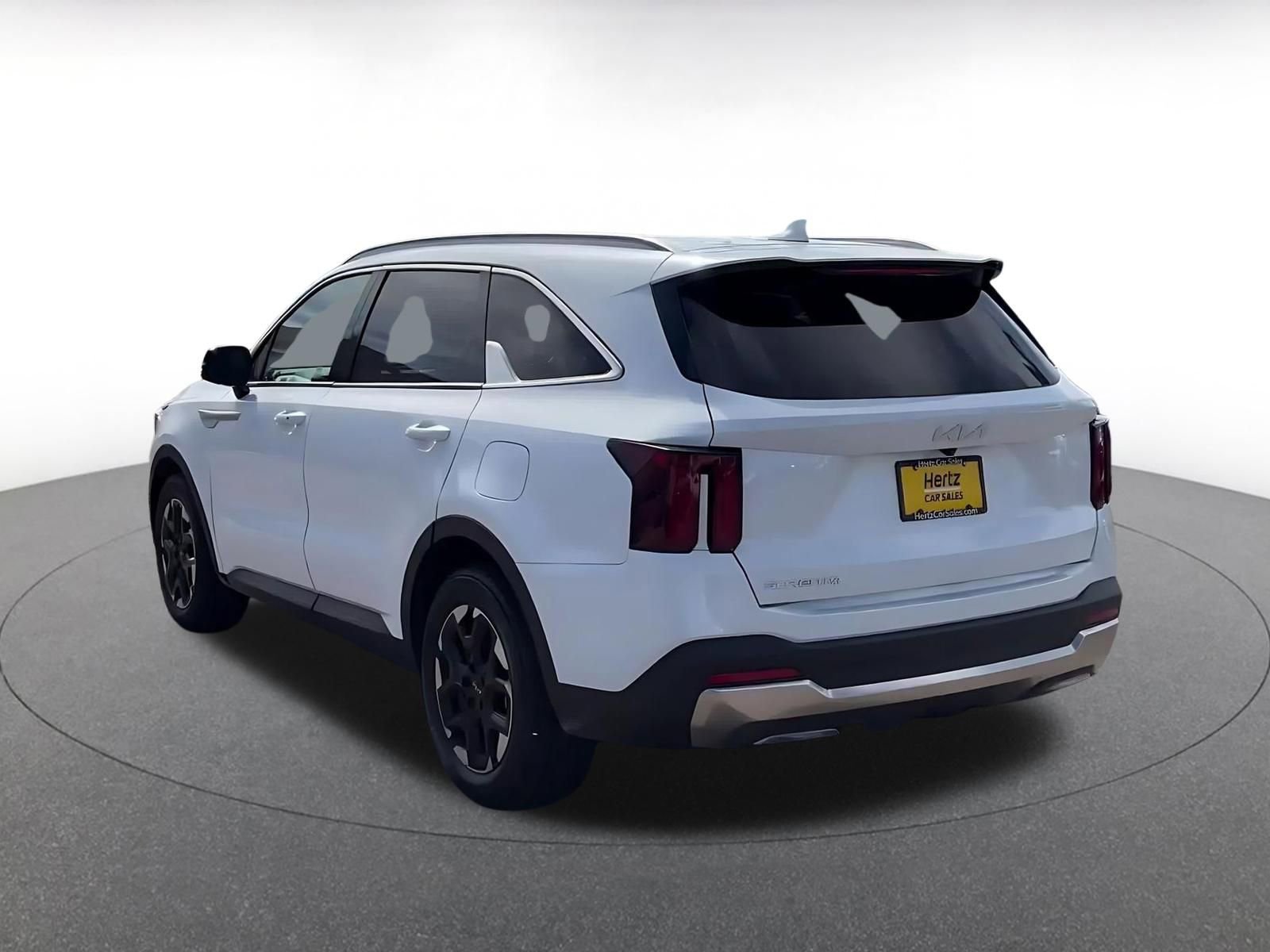 Used 2024 Kia Sorento S FWD image 11