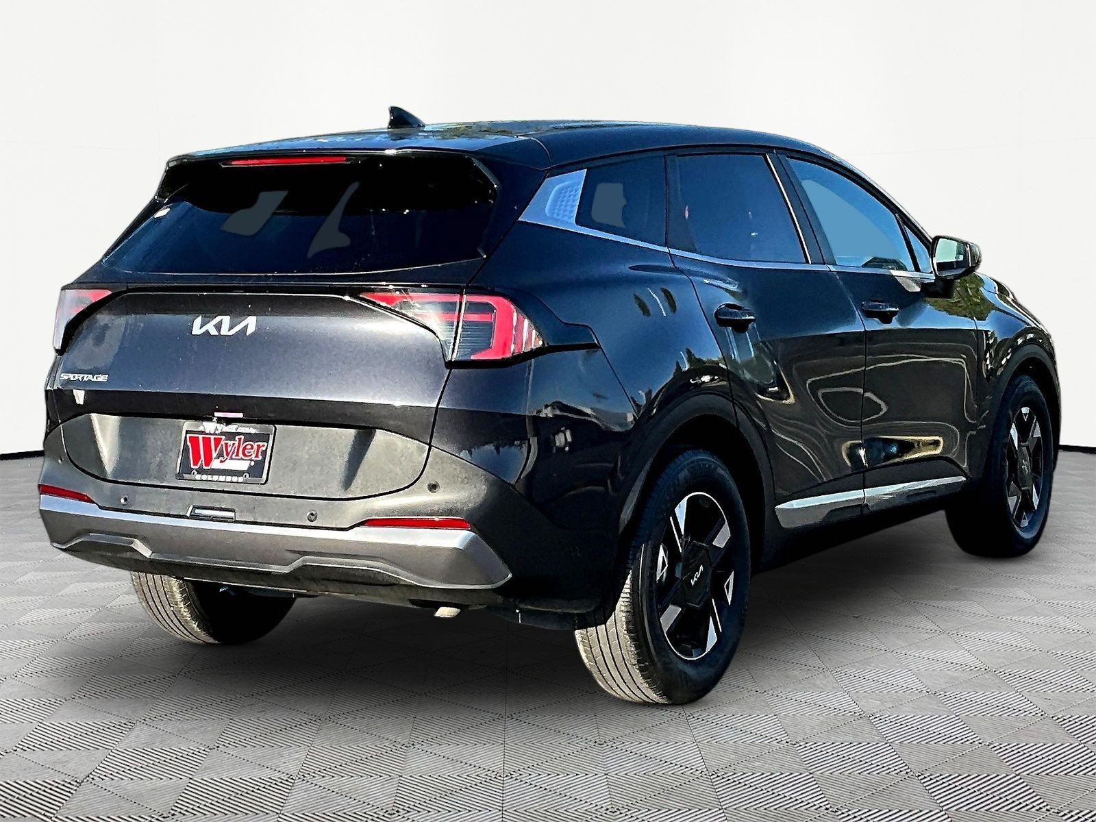 Used 2026 Kia Sportage LX FWD image 6