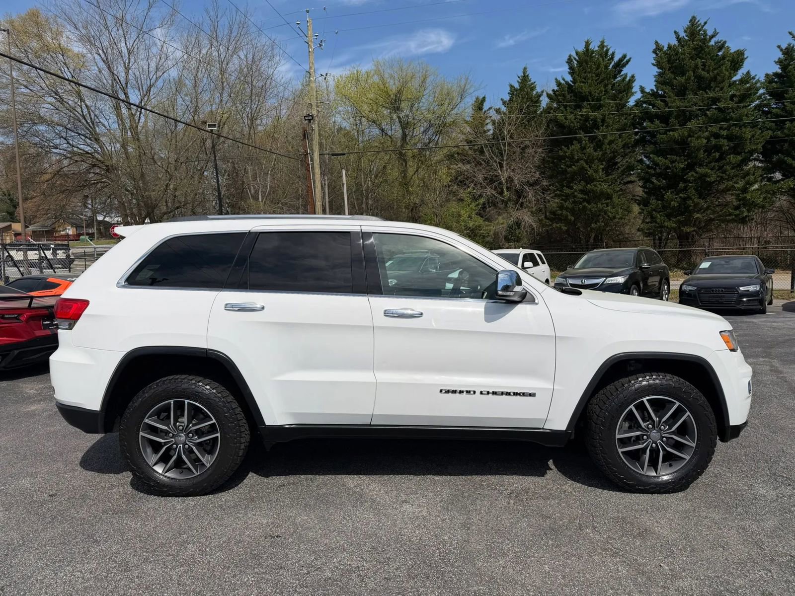 Used 2017 Jeep Grand Cherokee Limited AWD/4WD image 8