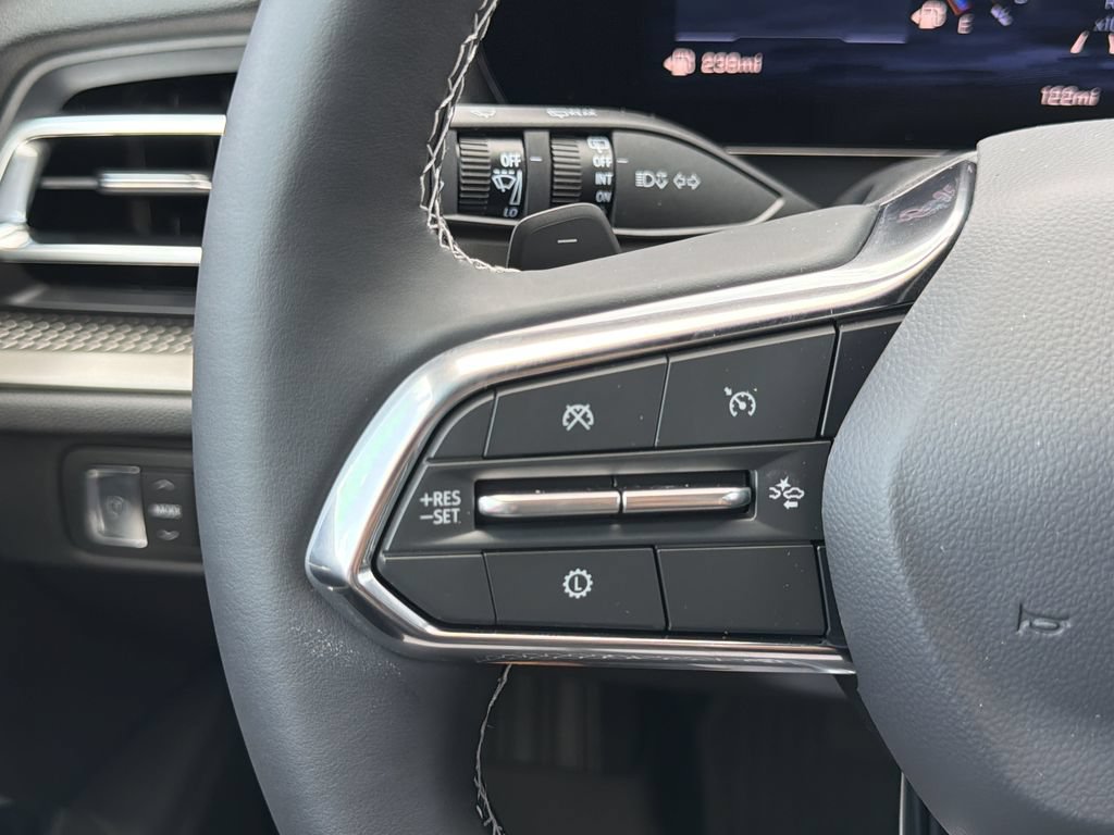 New 2026 Chevrolet Traverse LT w/ Midnight/Sport Edition FWD image 10