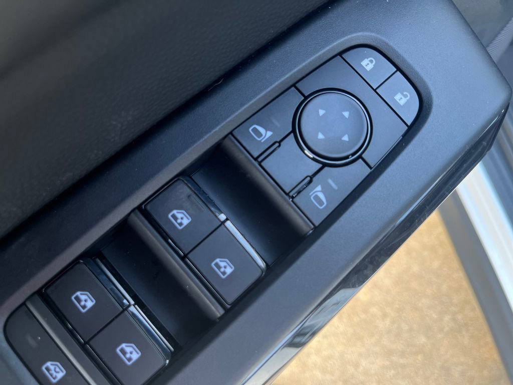 New 2026 Nissan Pathfinder SV AWD/4WD image 12