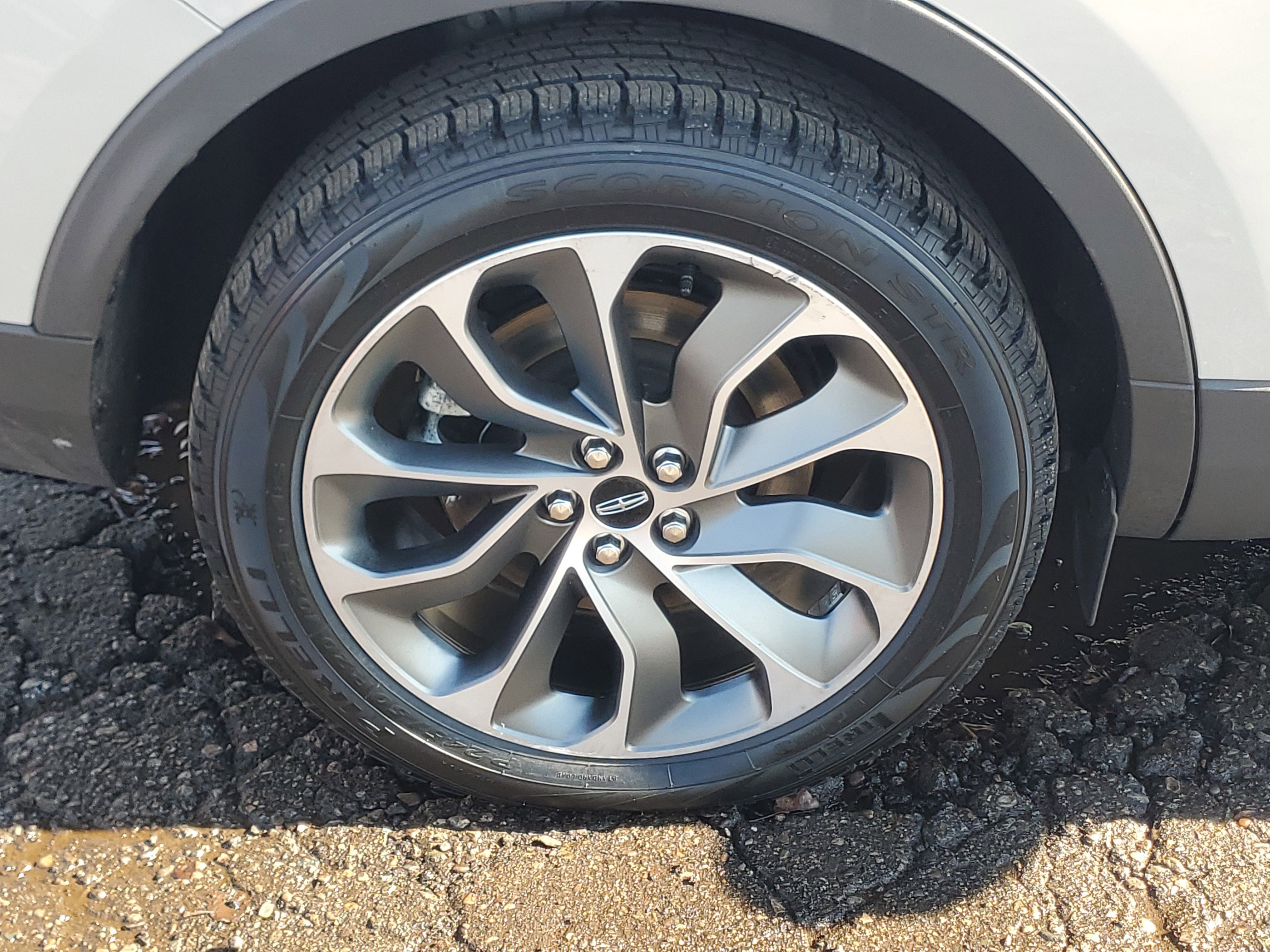 Certified 2023 Lincoln Nautilus Reserve w/ Equipment Group 201A image 7