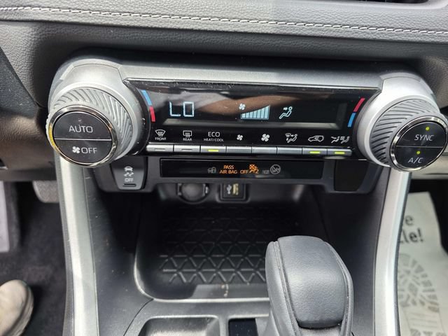 Used 2024 Toyota RAV4 LE AWD/4WD image 14