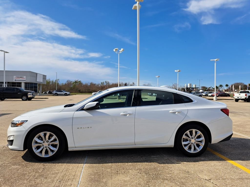 Used 2024 Chevrolet Malibu LT image 3