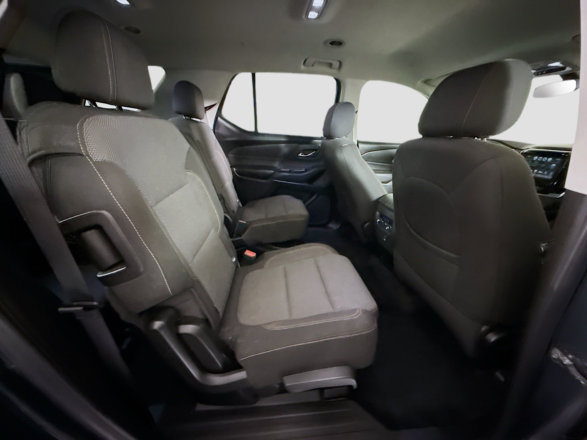 Used 2019 Chevrolet Traverse LT FWD image 27