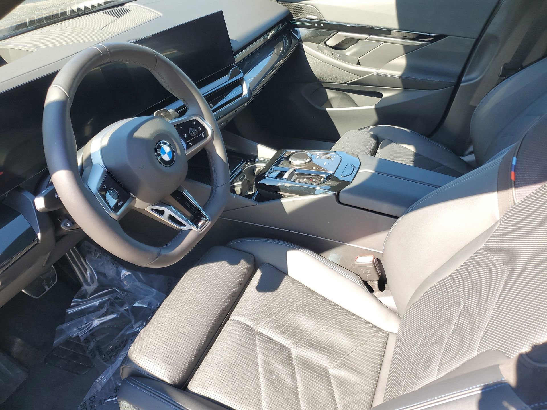 Used 2025 BMW 530i image 19