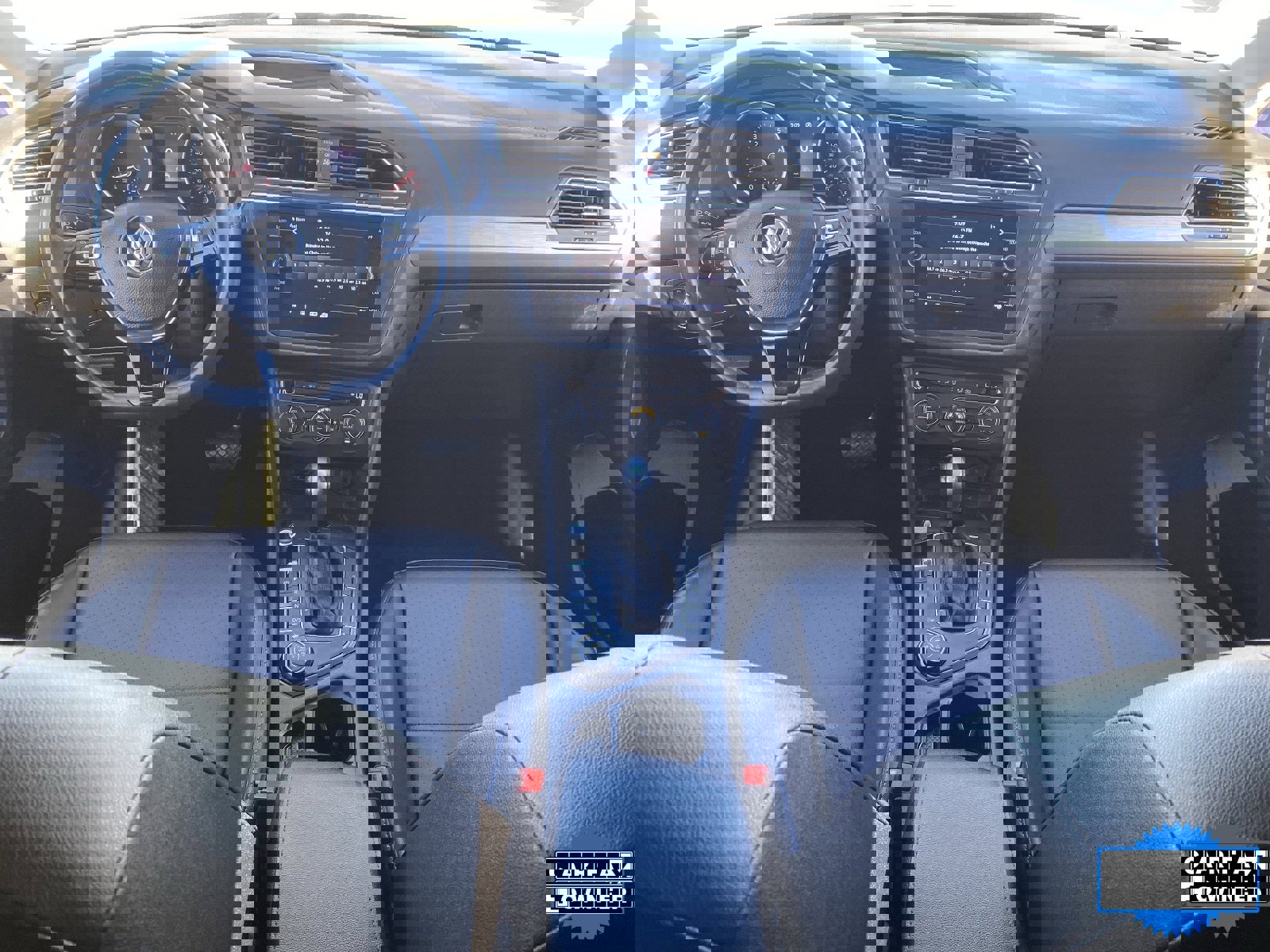 Used 2020 Volkswagen Tiguan SE image 16