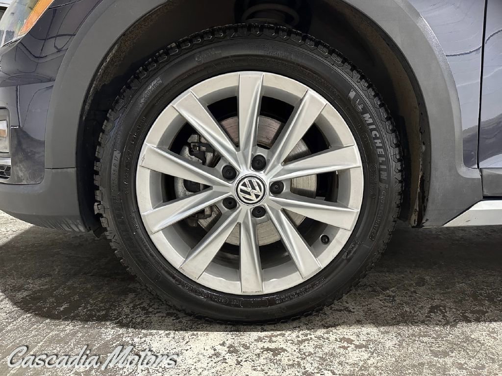 Used 2017 Volkswagen Golf Alltrack AWD/4WD image 27