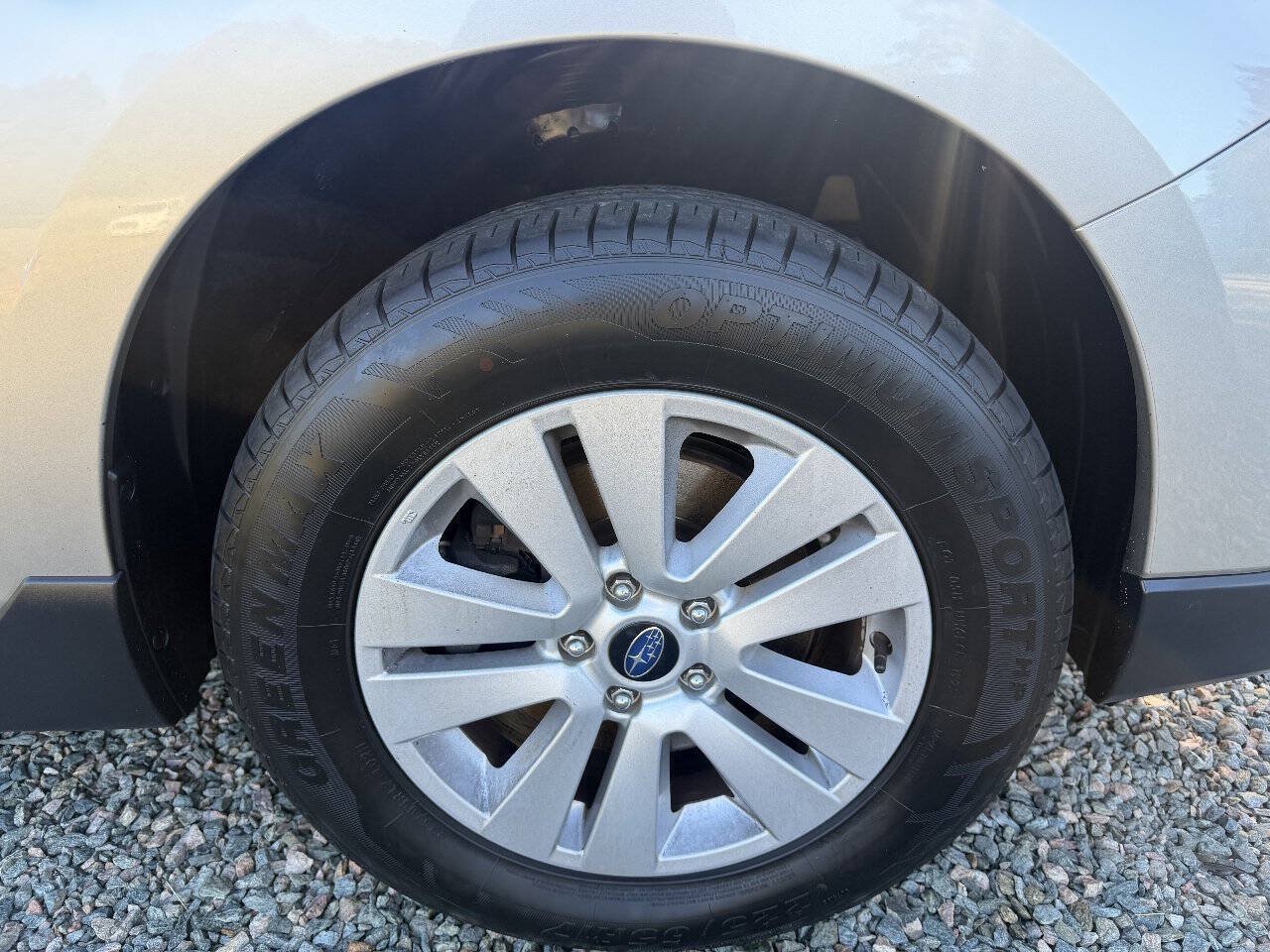 Used 2018 Subaru Outback 2.5i Premium AWD/4WD image 19