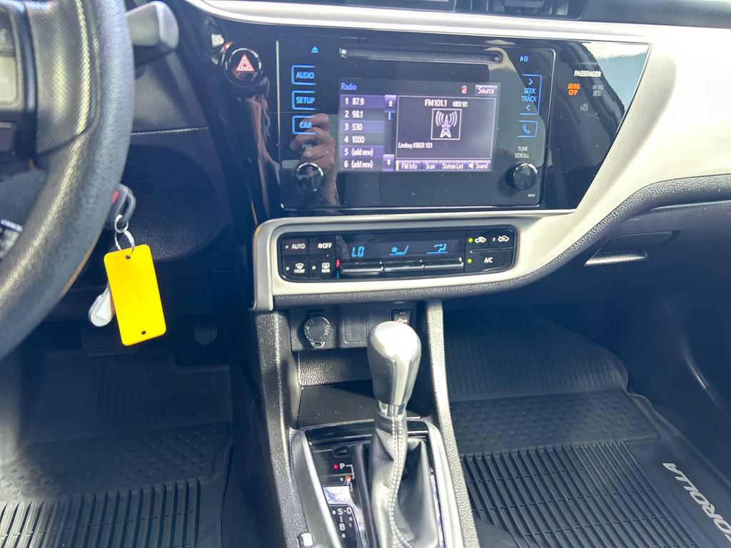 Certified 2017 Toyota Corolla LE w/ Carpet Mat Package (TMS) FWD image 20