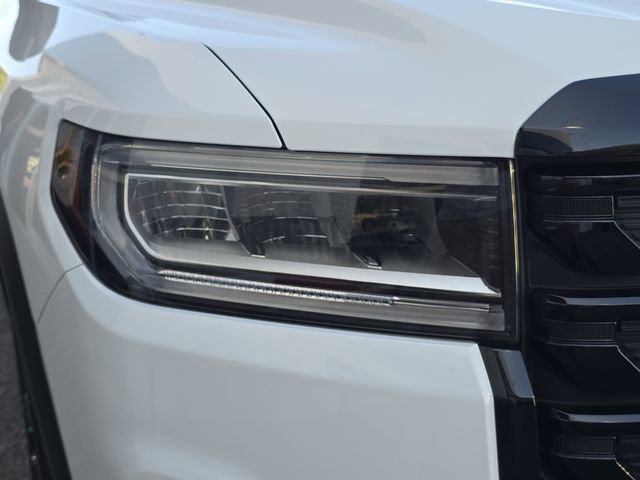 Certified 2023 GMC Acadia SLE w/ Driver Convenience Package image 10