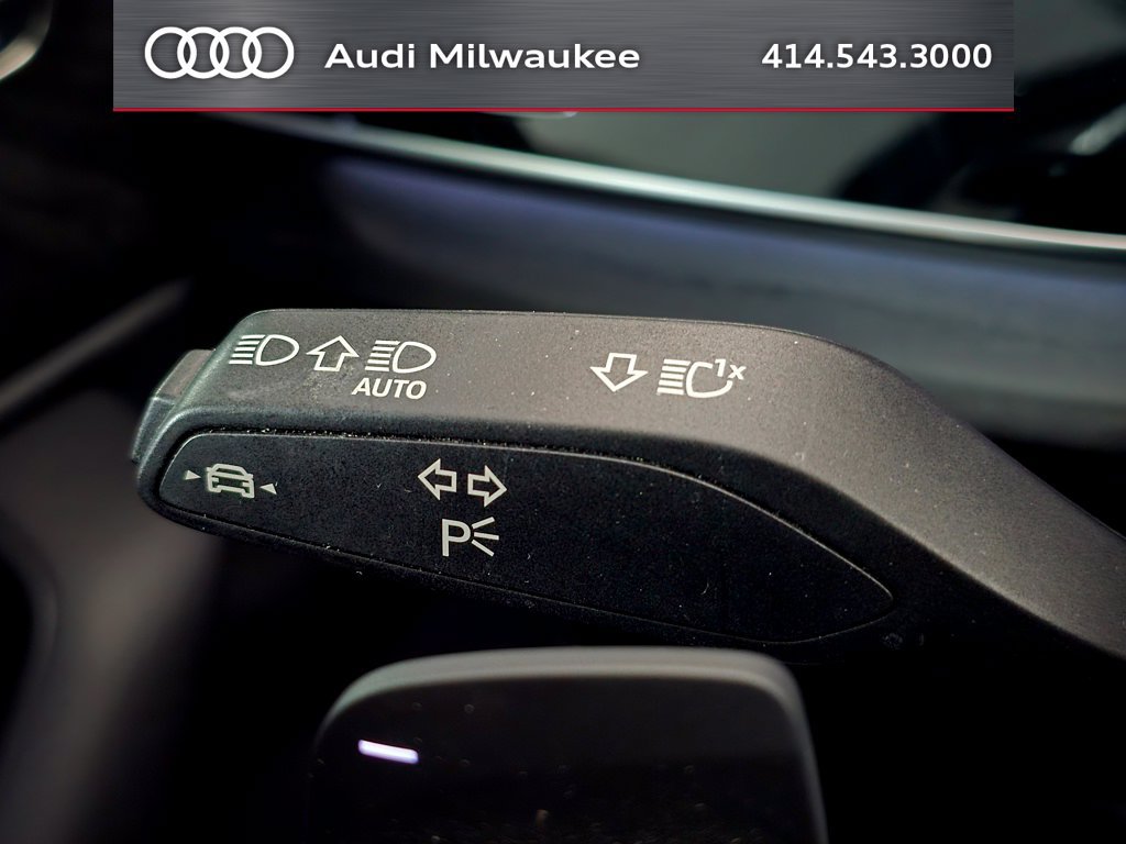 Used 2023 Audi Q7 2.0T Premium w/ Convenience Package AWD/4WD image 36