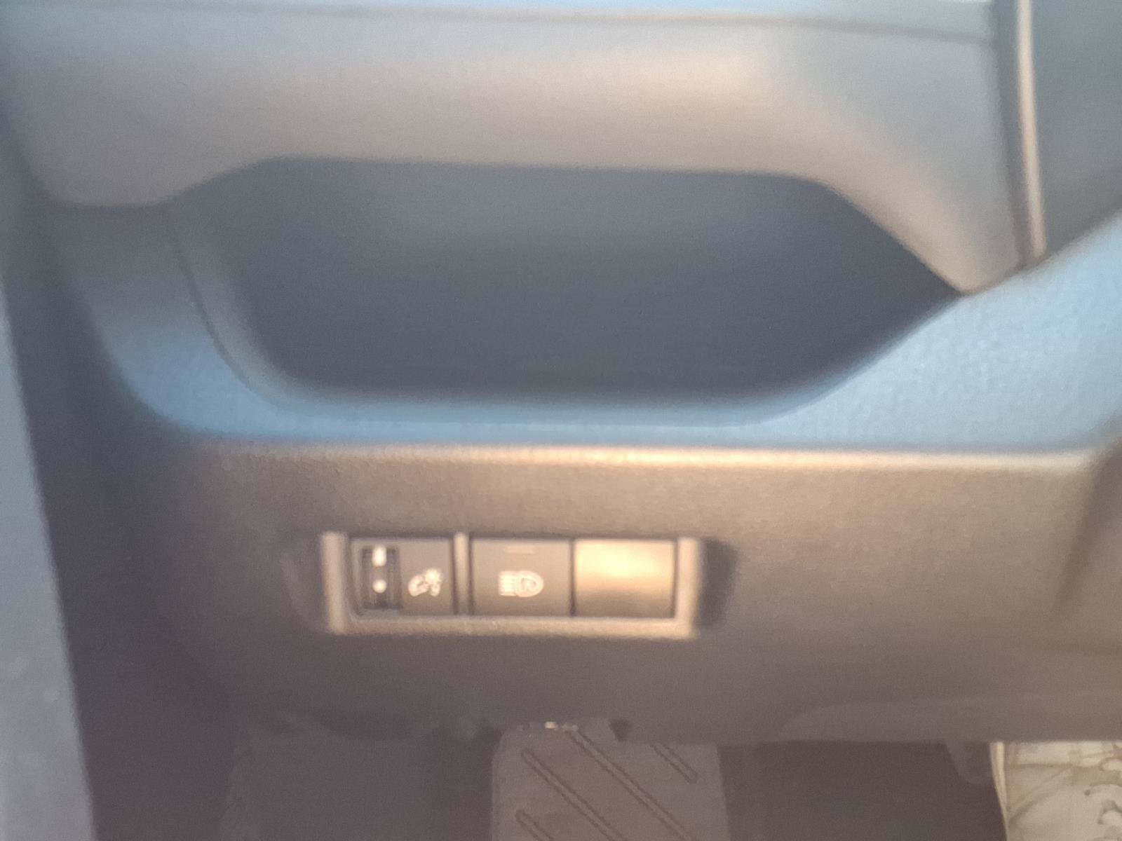 Certified 2023 Toyota RAV4 LE FWD image 18