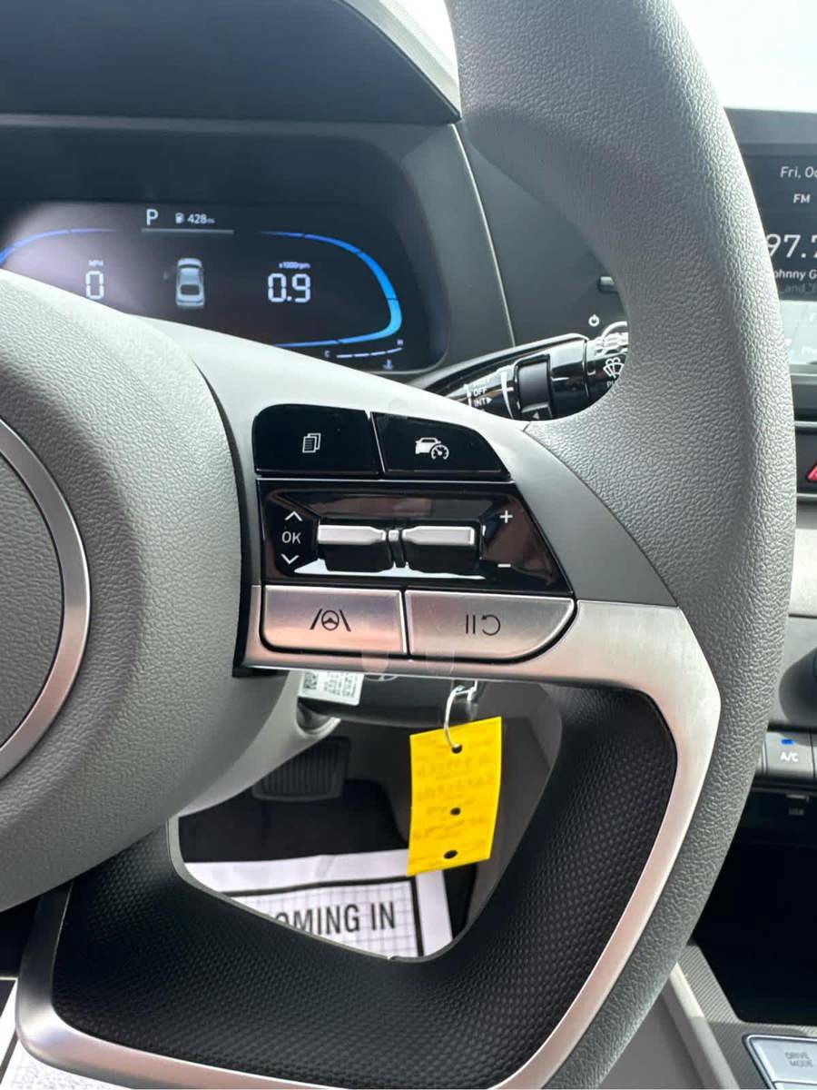 New 2026 Hyundai Elantra SE FWD image 27