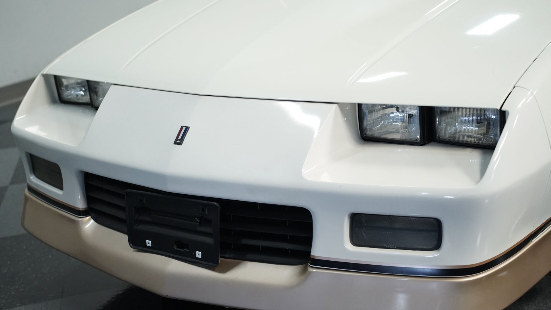 Used 1988 Chevrolet Camaro LT image 17
