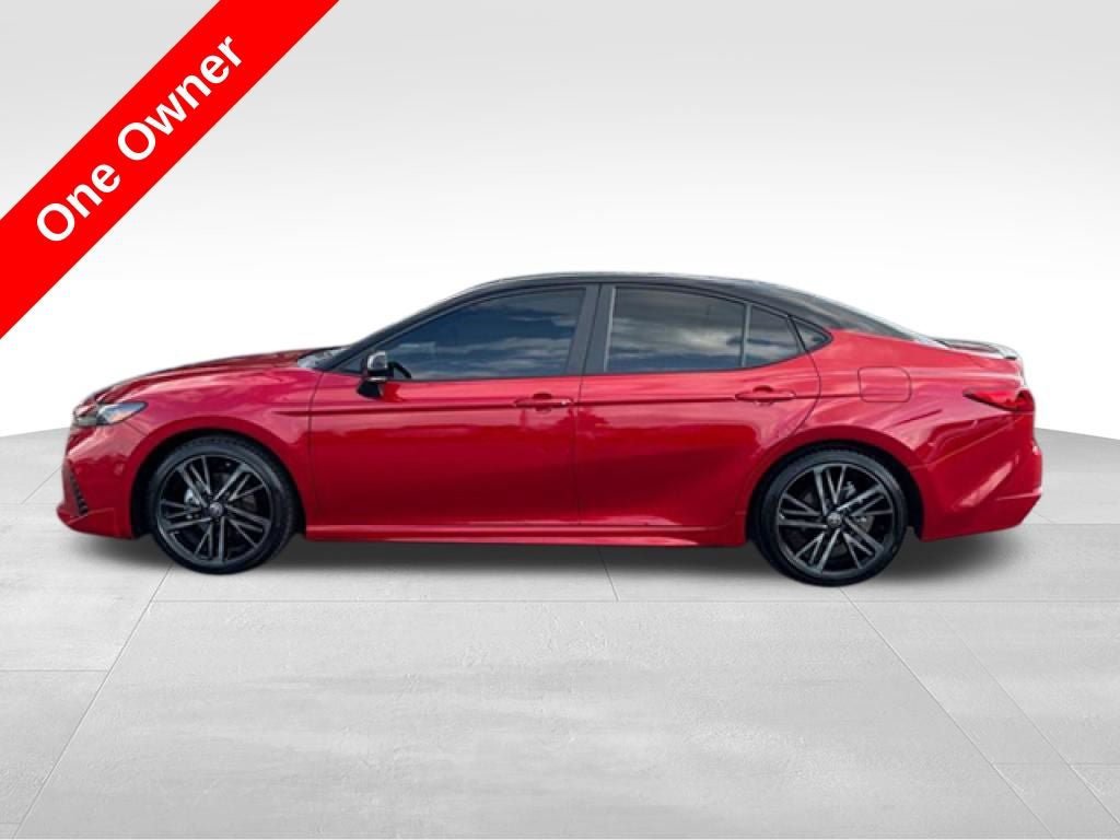 Used 2025 Toyota Camry XSE FWD image 2