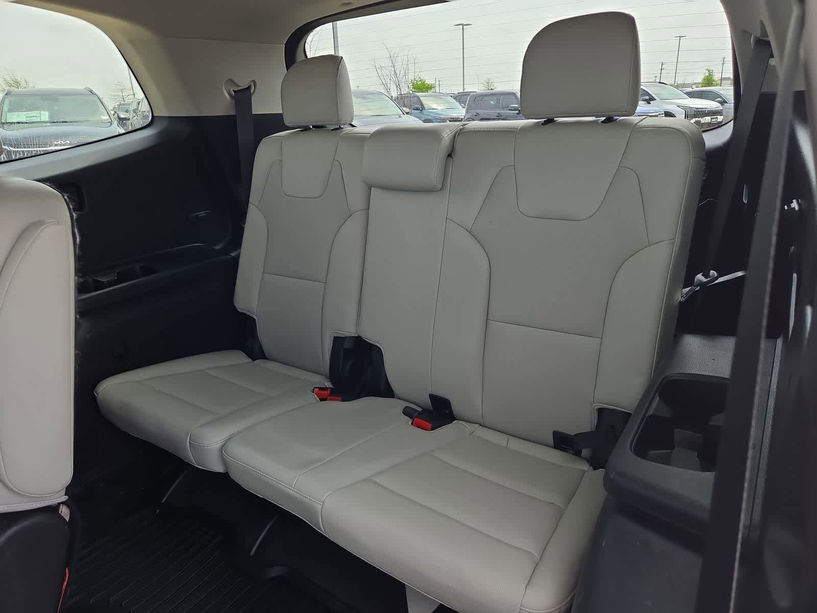 Used 2022 Kia Telluride EX w/ EX Premium Package image 36