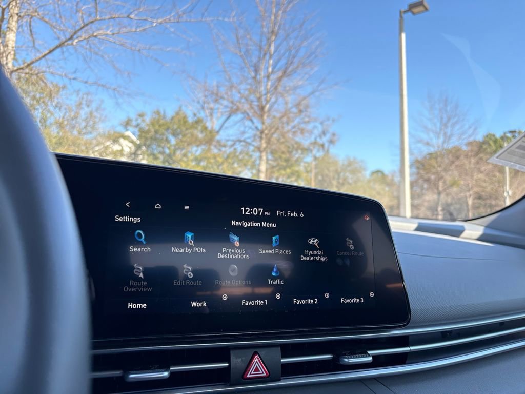 Used 2025 Hyundai Elantra SEL image 25