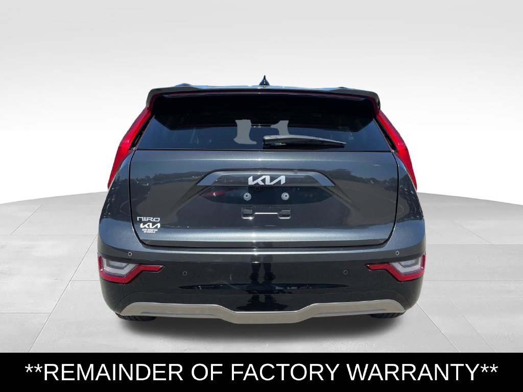 Certified 2023 Kia Niro Wave w/ Wave Preserve Package FWD image 5
