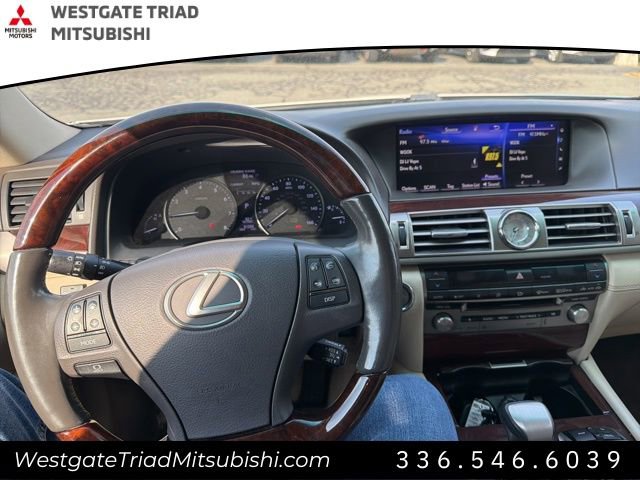 Used 2017 Lexus LS 460 w/ Comfort Package image 12