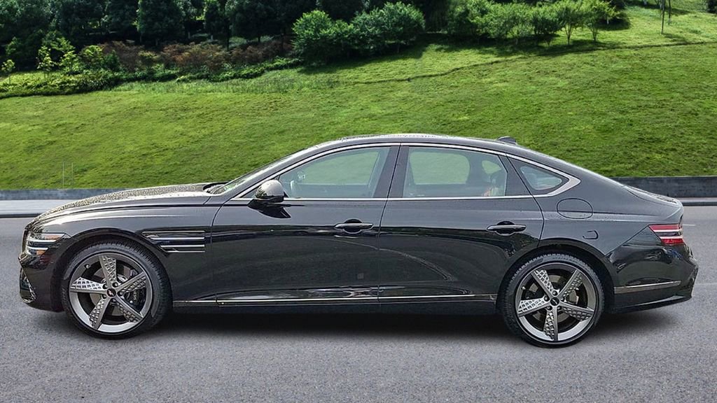 Used 2025 Genesis G80 2.5T Sport Prestige image 5