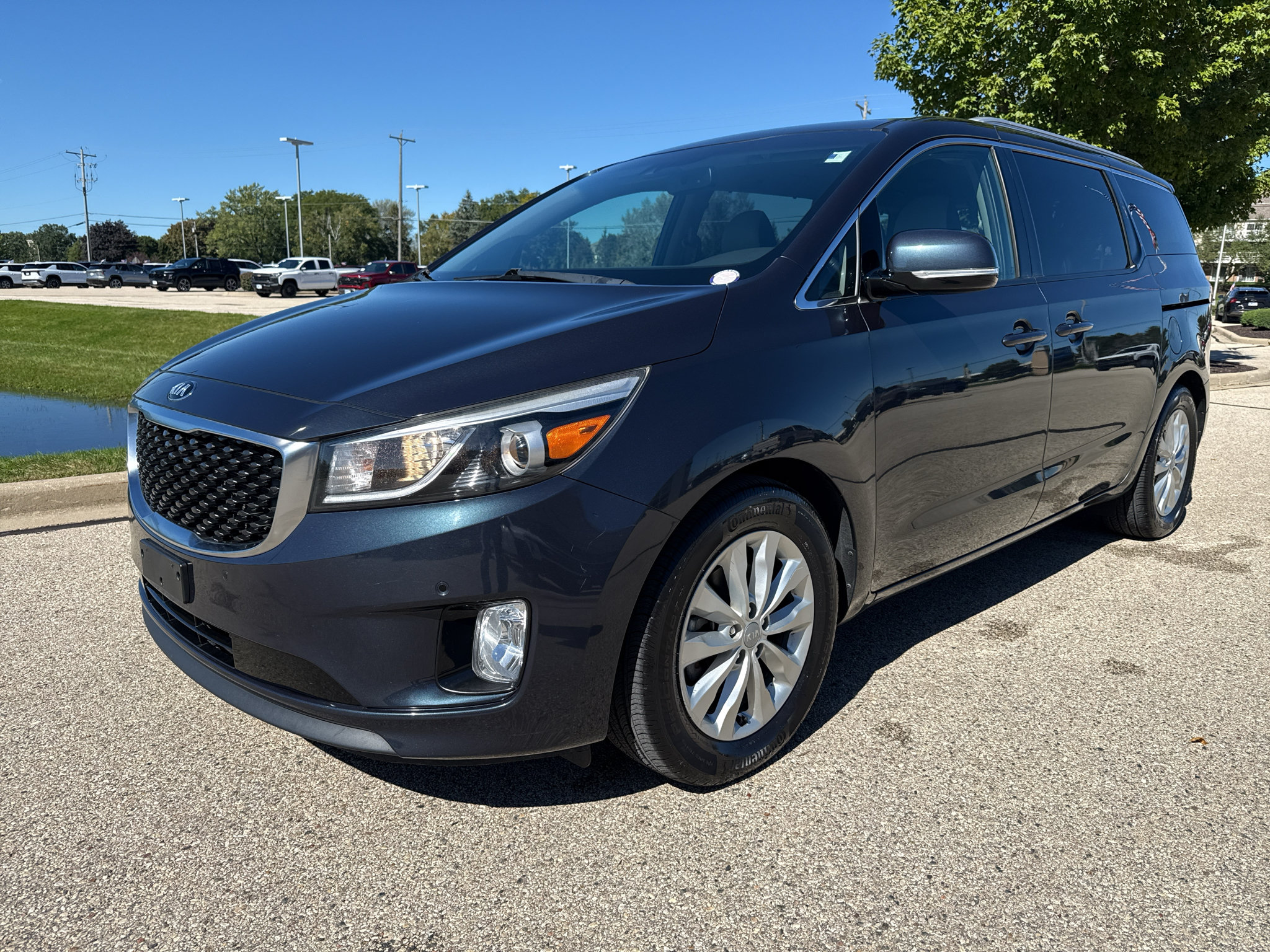 Used 2017 Kia Sedona EX
