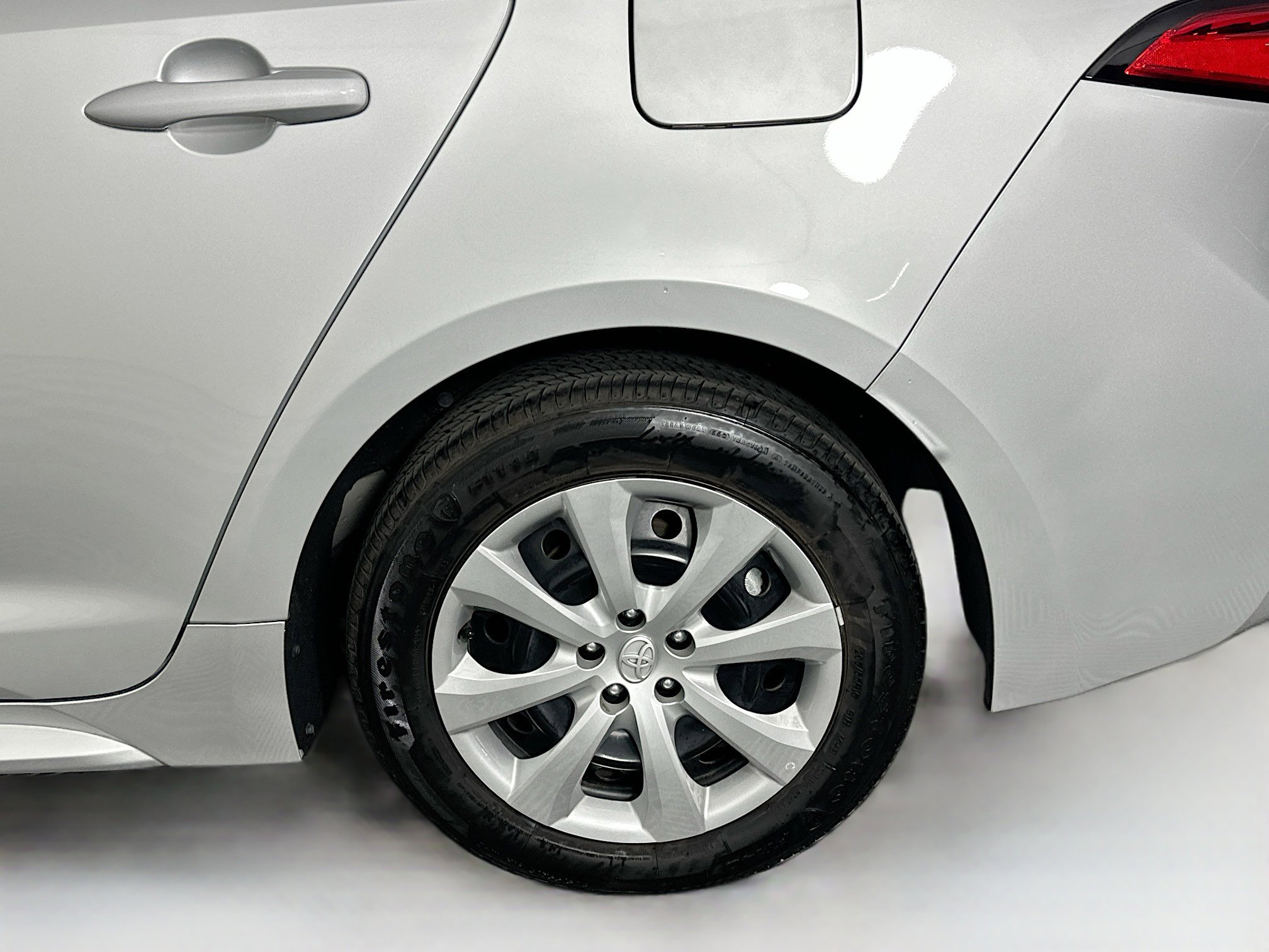 Used 2025 Toyota Corolla LE image 11