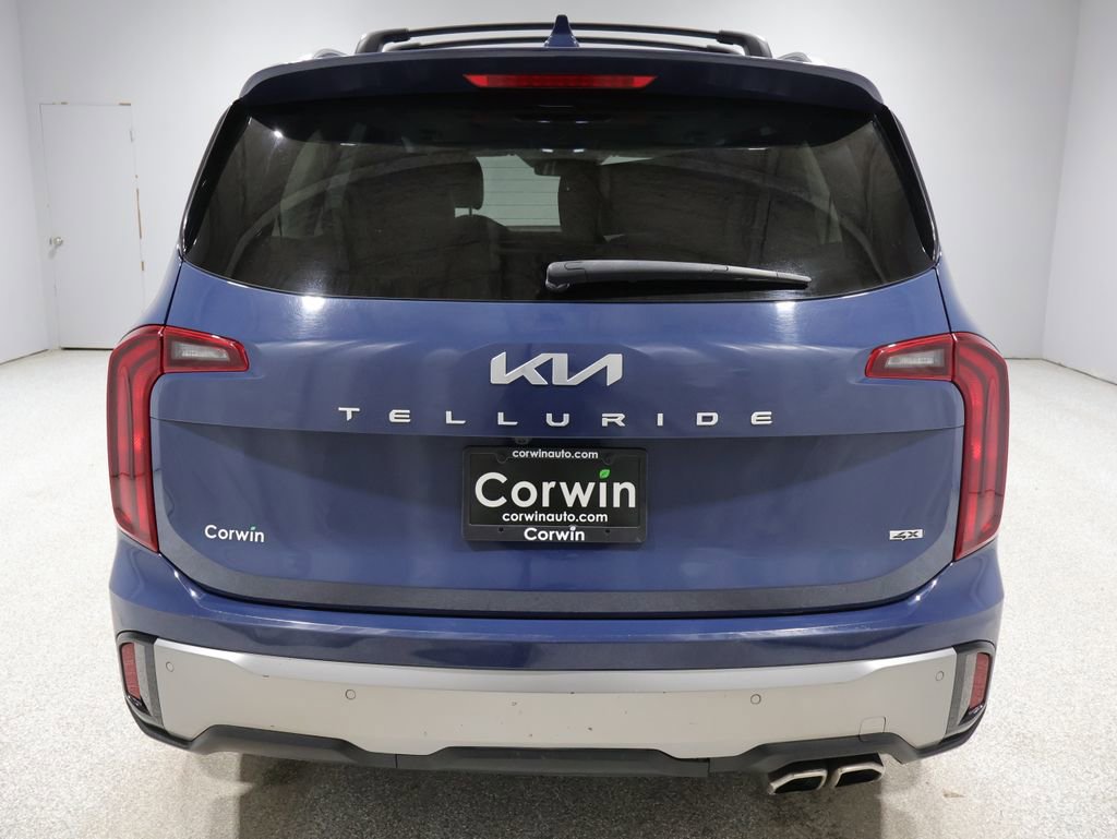 Used 2025 Kia Telluride S image 3