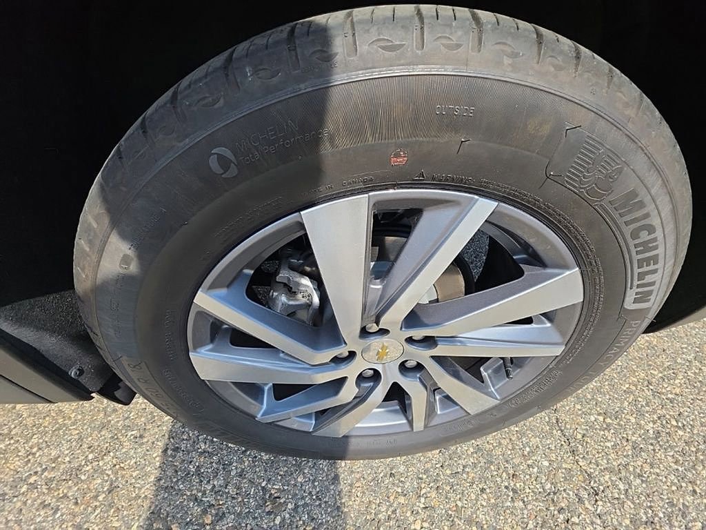 Used 2022 Chevrolet Equinox Premier AWD/4WD image 39