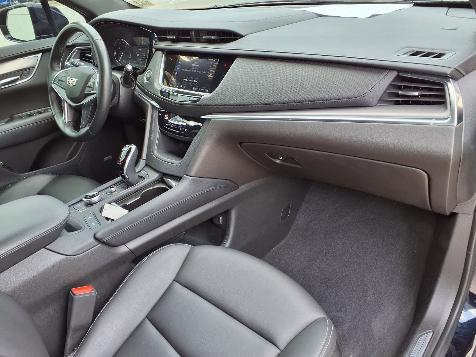 Certified 2022 Cadillac XT5 Luxury image 8