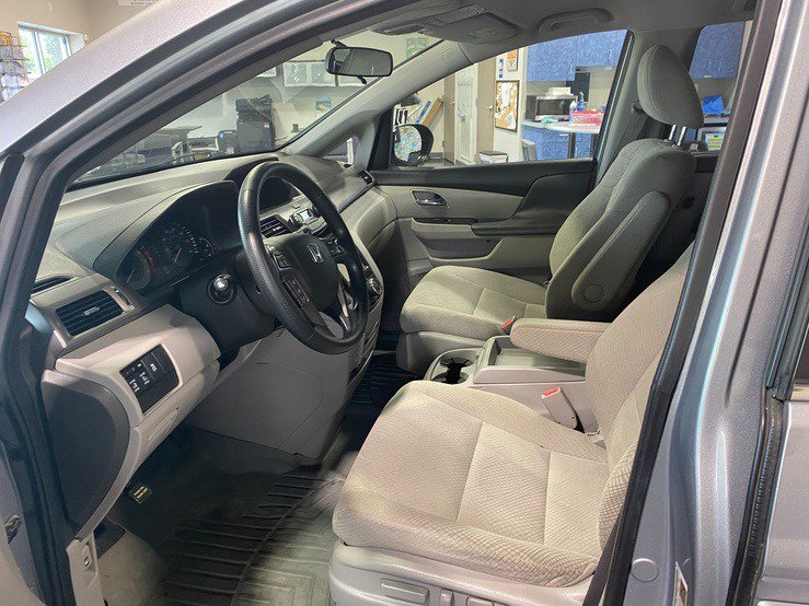 Used 2016 Honda Odyssey SE image 15