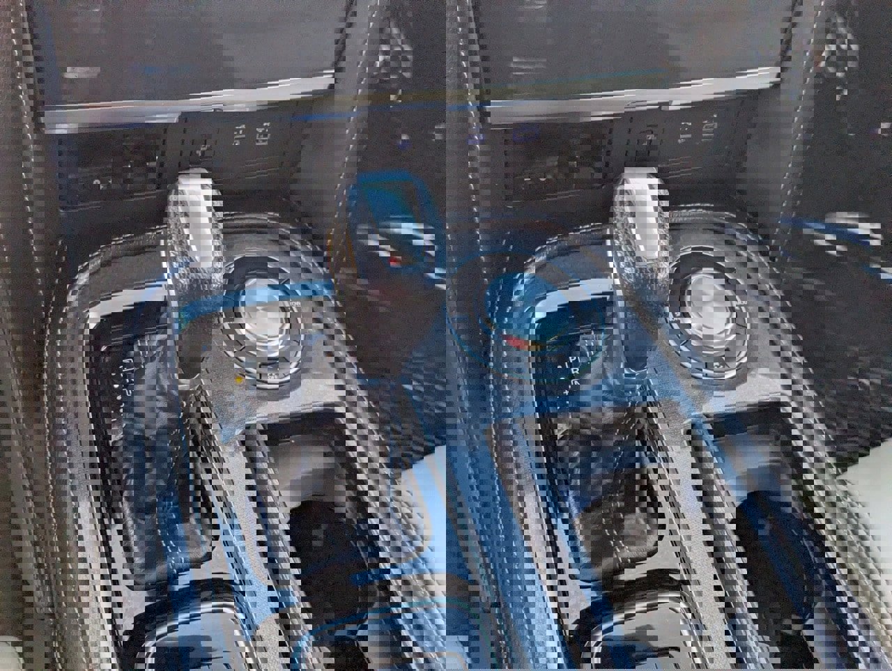 Certified 2024 Nissan Armada SV w/ Cargo Package image 26