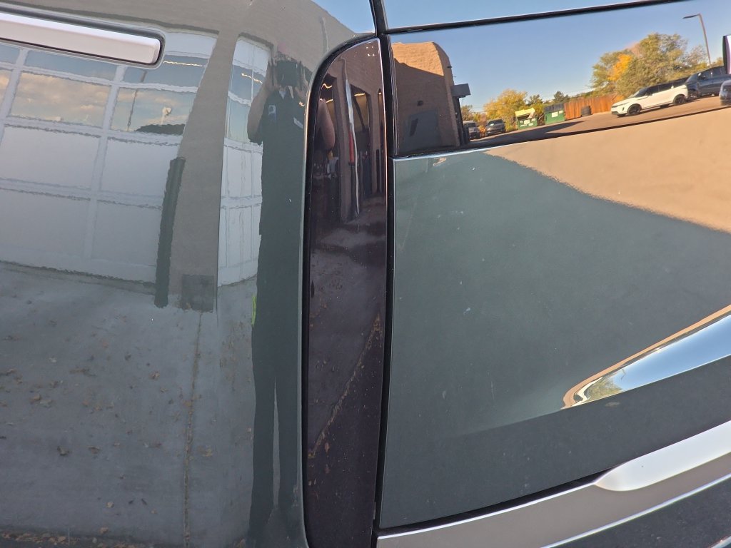 New 2027 Land Rover Range Rover Long Wheelbase SE AWD/4WD image 23