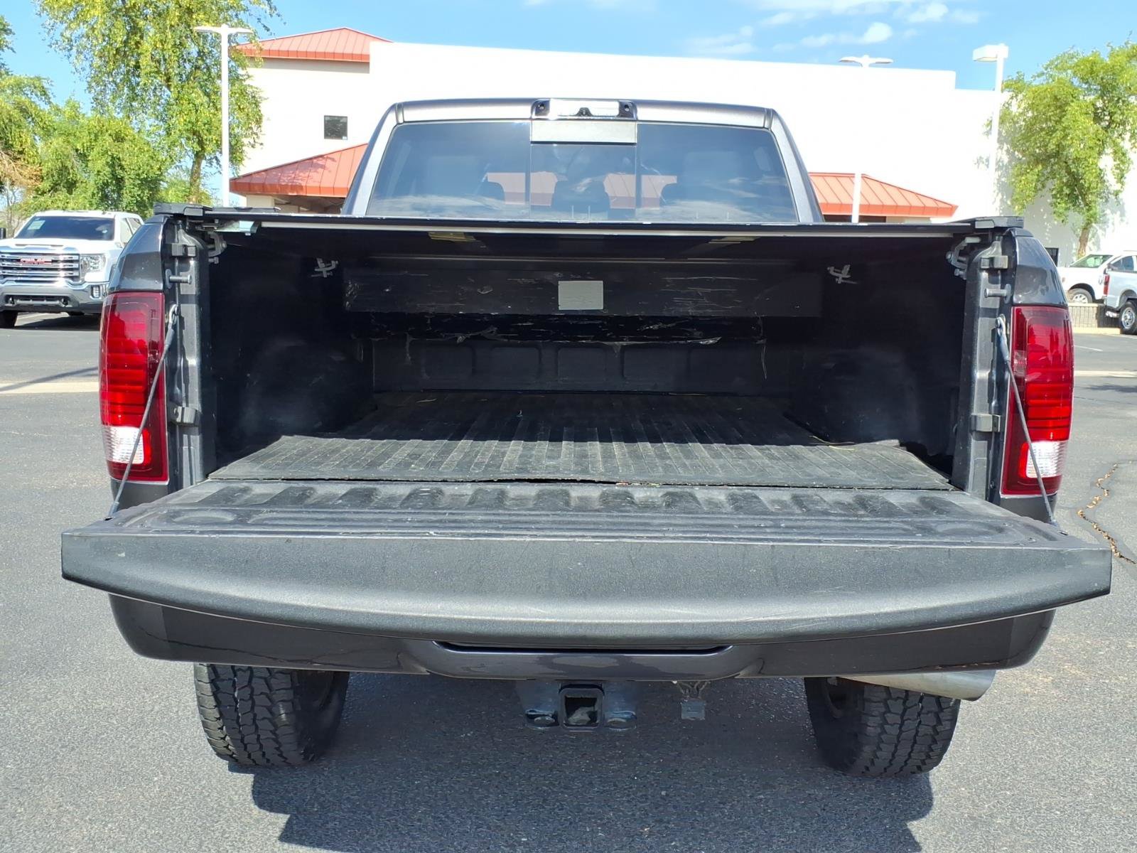 Used 2018 RAM 2500 Laramie w/ Sport Appearance Group AWD/4WD image 12